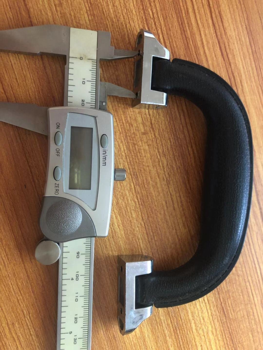 Plastic Drawer Handle 150×68mm 8