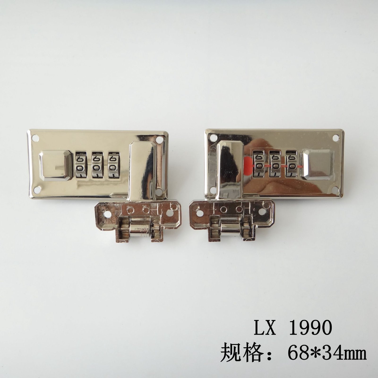 Iron Clasp 74x74mm for Case 6